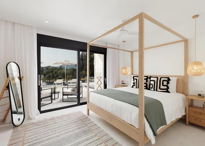 Luxurious Trinity Villa Kondókali