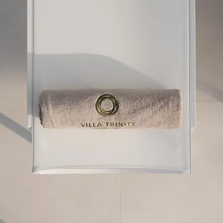 Вилла Luxurious Trinity *