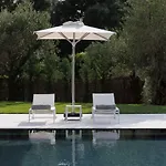 Luxurious Trinity Villa *