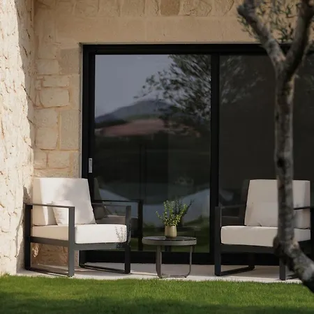 Villa Luxurious Trinity *