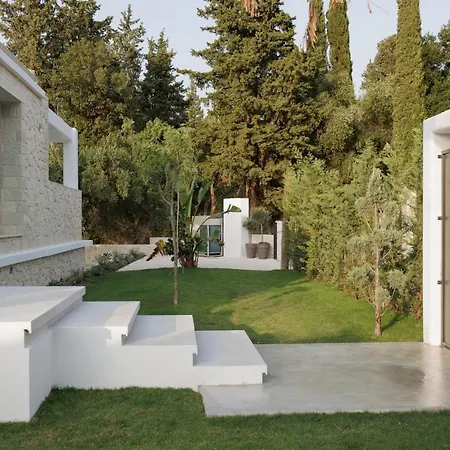 Luxurious Trinity Villa