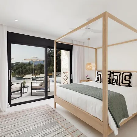 Luxurious Trinity Willa Kontokali