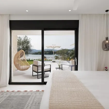 Luxurious Trinity Villa