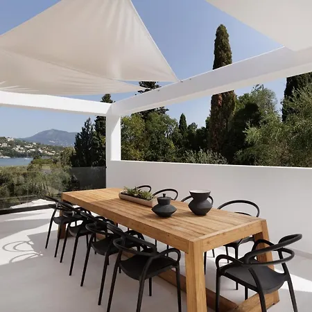 Luxurious Seafront In Corfu * Kontokali