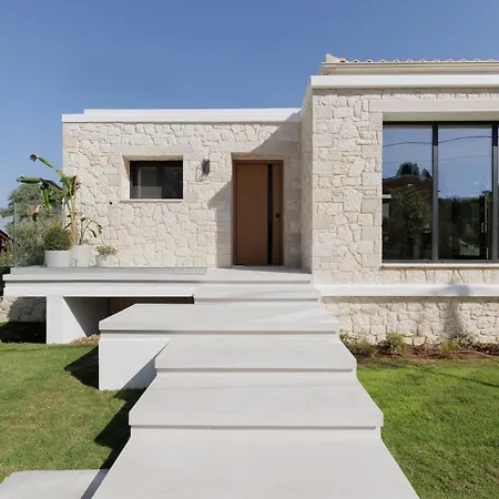 Luxurious Trinity Villa