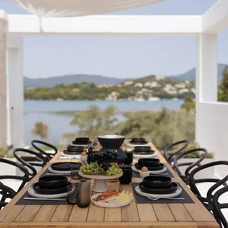 Luxurious Seafront In Corfu *