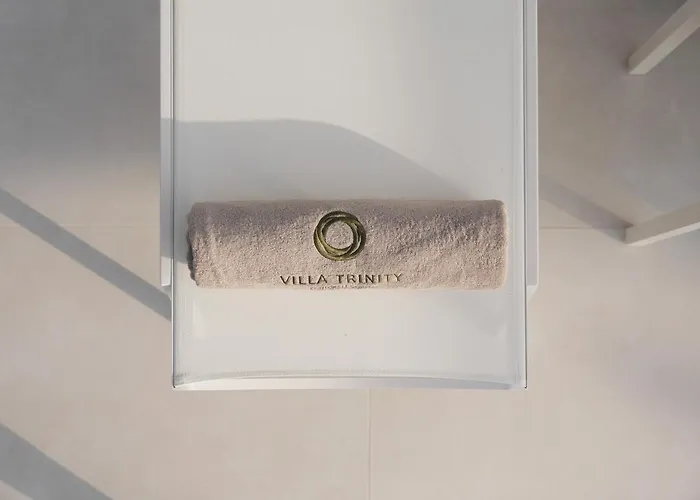 Villa Luxurious Trinity *